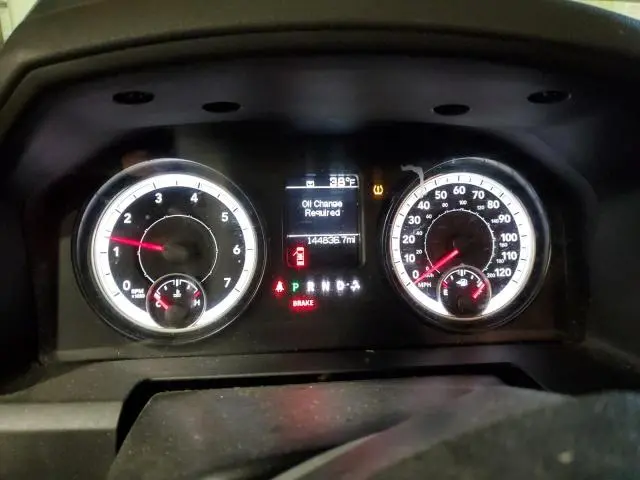 2014 RAM 1500 ST  