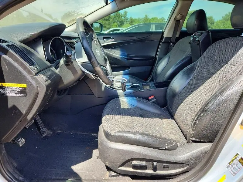 2011 HYUNDAI SONATA SE  