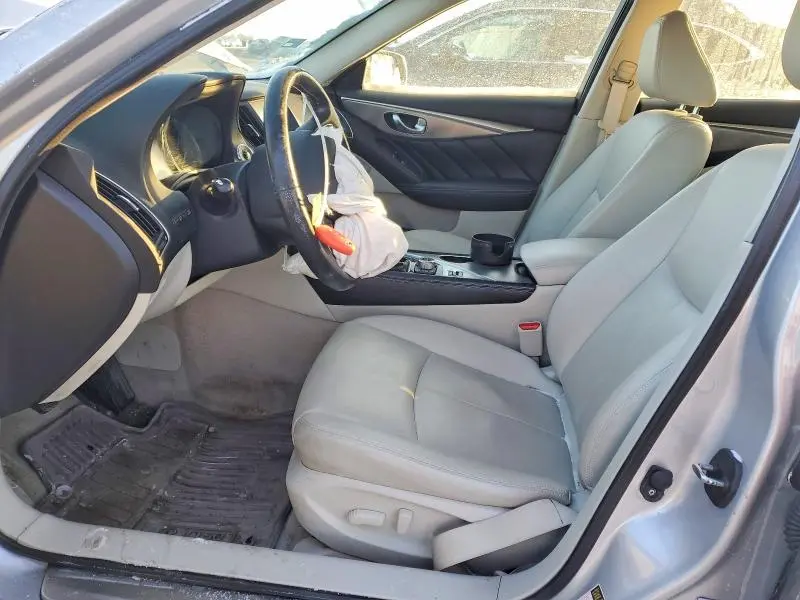 2015 INFINITI Q50 BASE  