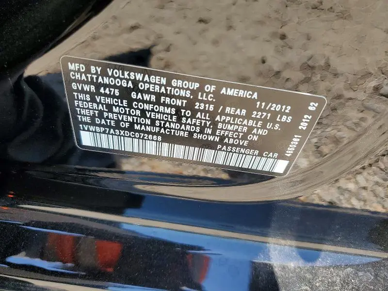 2013 VOLKSWAGEN PASSAT SE  