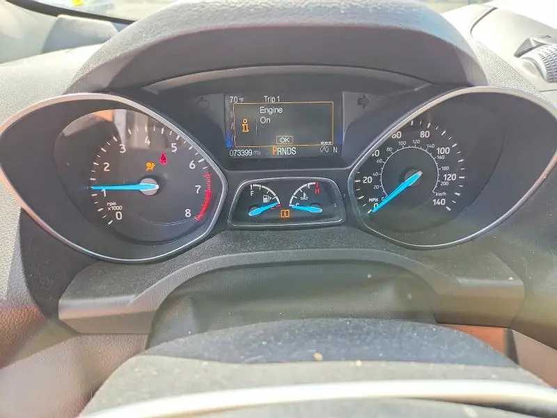 2017 FORD ESCAPE SE  
