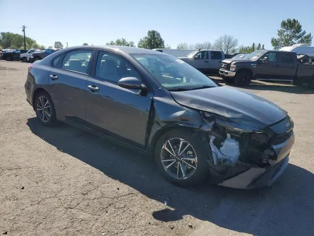 2023 KIA FORTE LX  