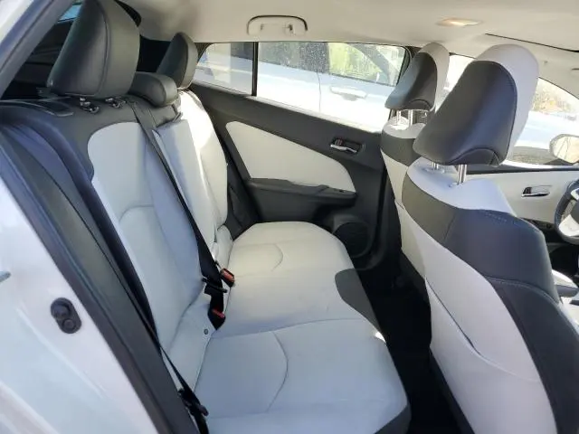 2016 TOYOTA PRIUS   