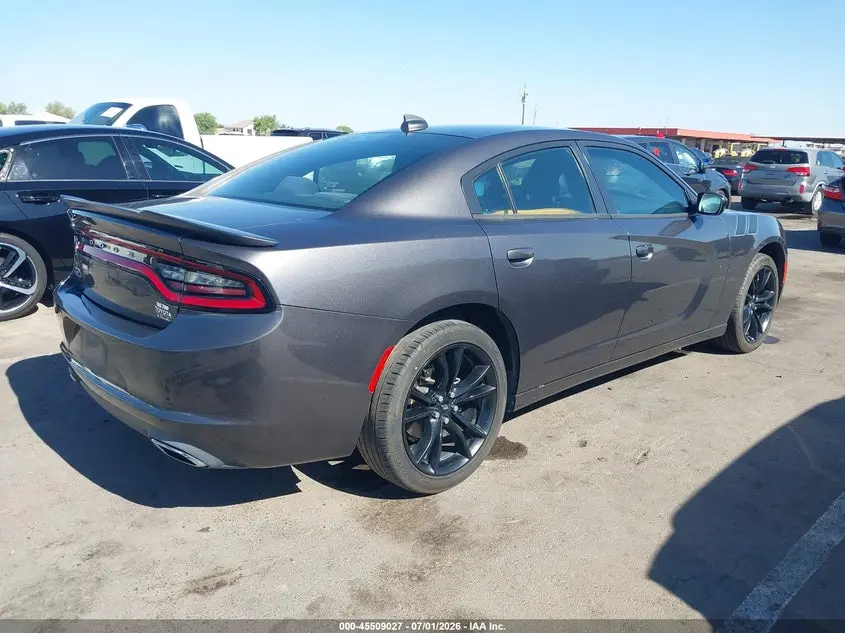 2017 DODGE CHARGER SXT RWD