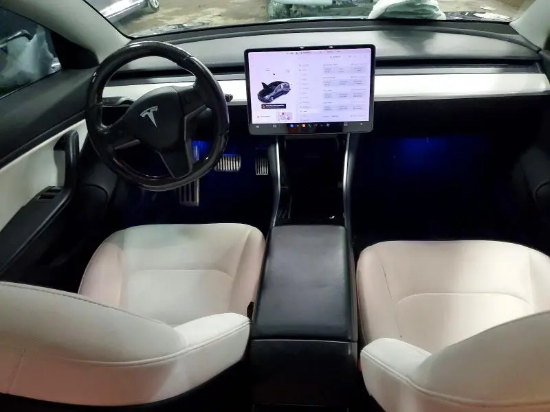 2018 TESLA MODEL 3   