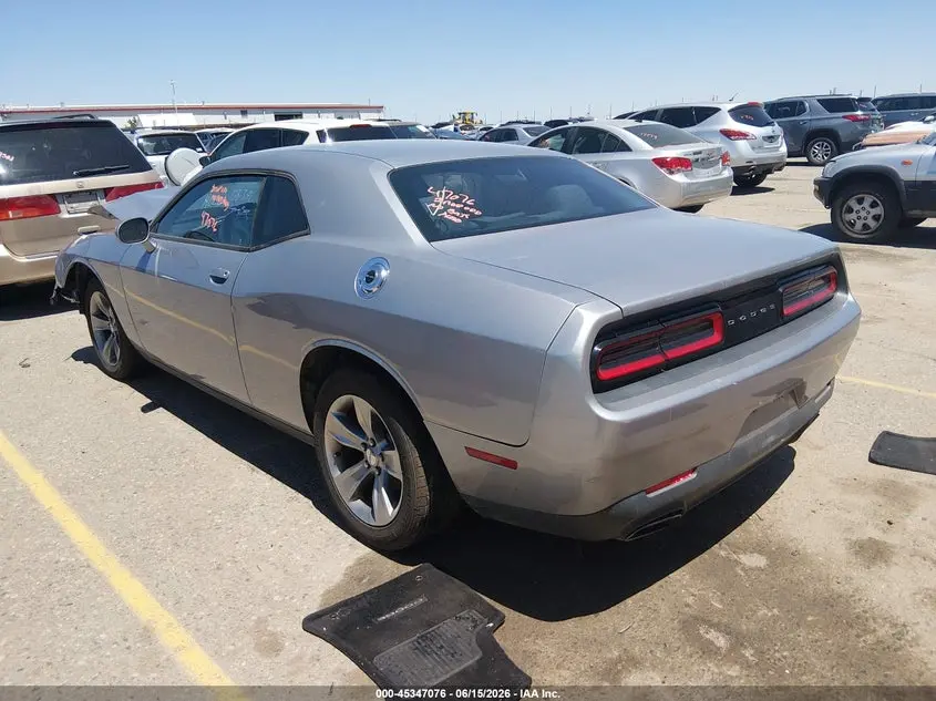 2016 DODGE CHALLENGER SXT