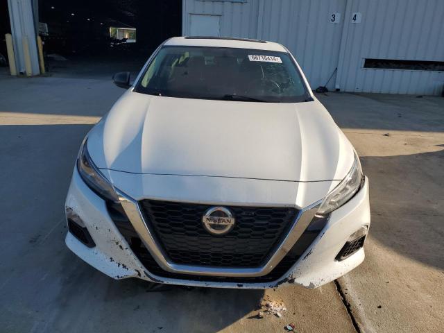 2019 NISSAN ALTIMA SR