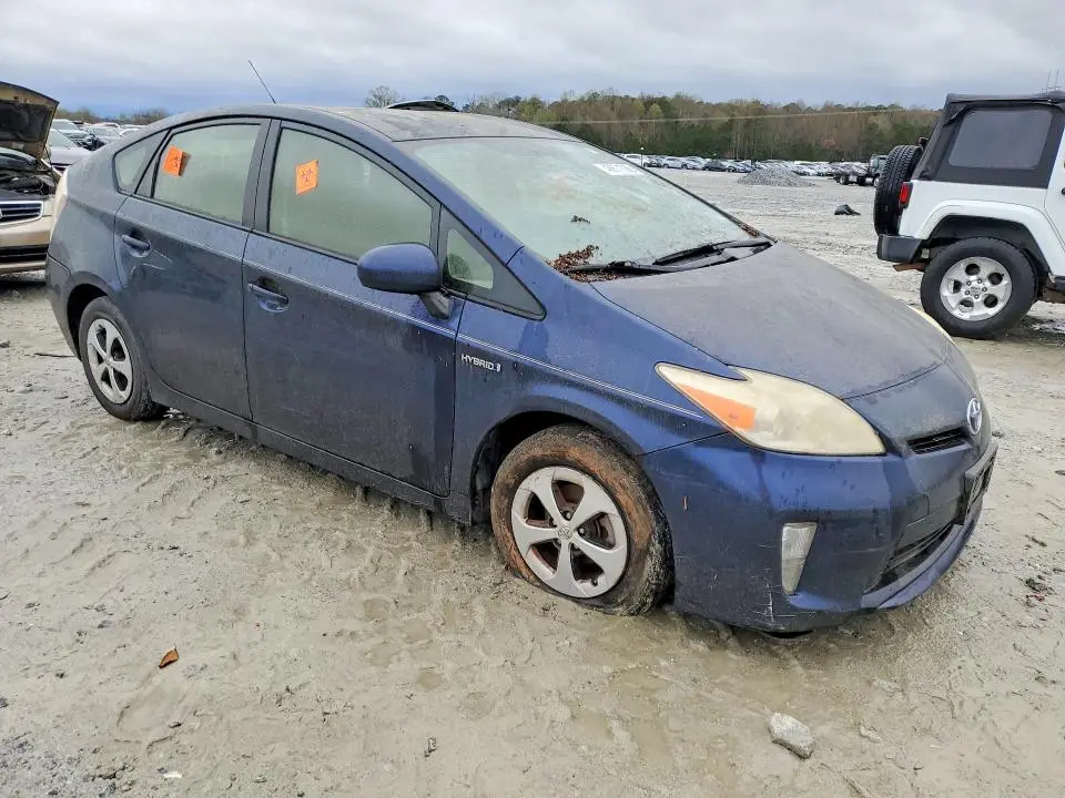 2014 TOYOTA PRIUS THREE  