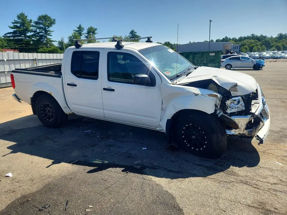 2011 NISSAN FRONTIER S  