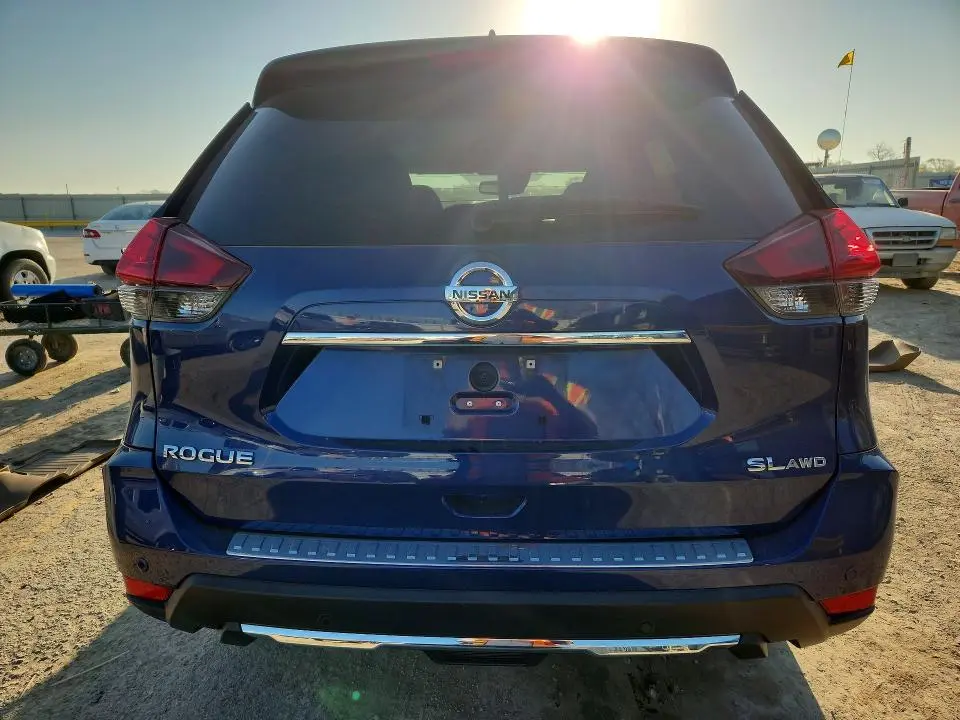 2020 NISSAN ROGUE SL  