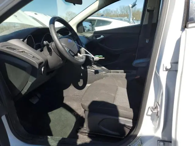 2015 FORD FOCUS SE  