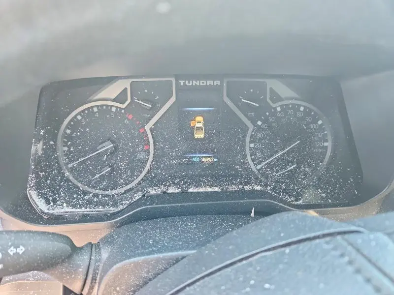 2022 TOYOTA TUNDRA SR5  