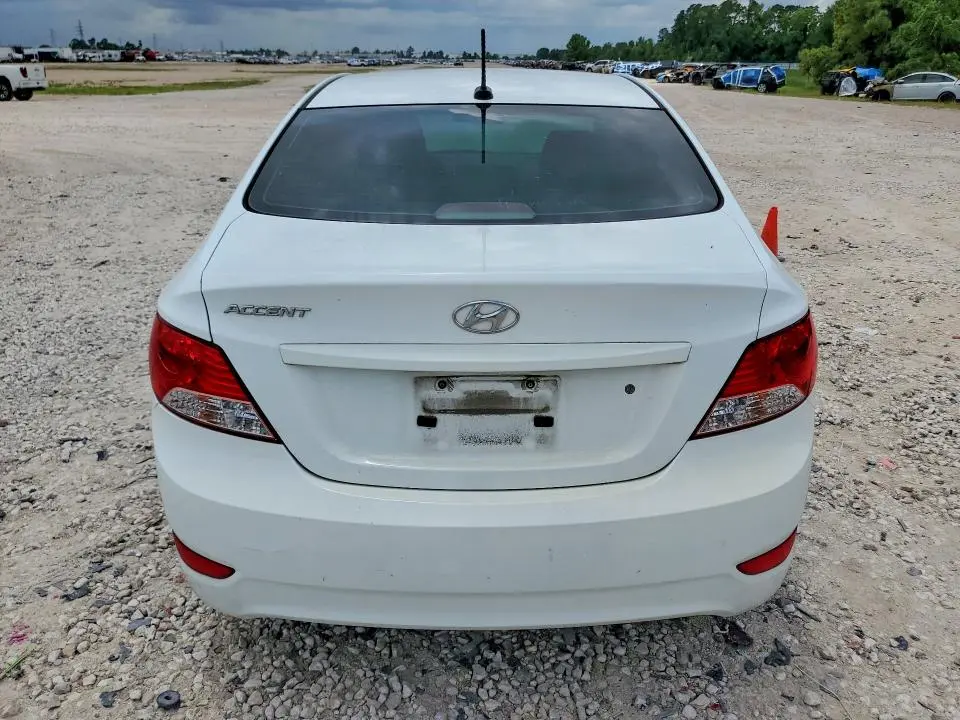 2012 HYUNDAI ACCENT GLS  