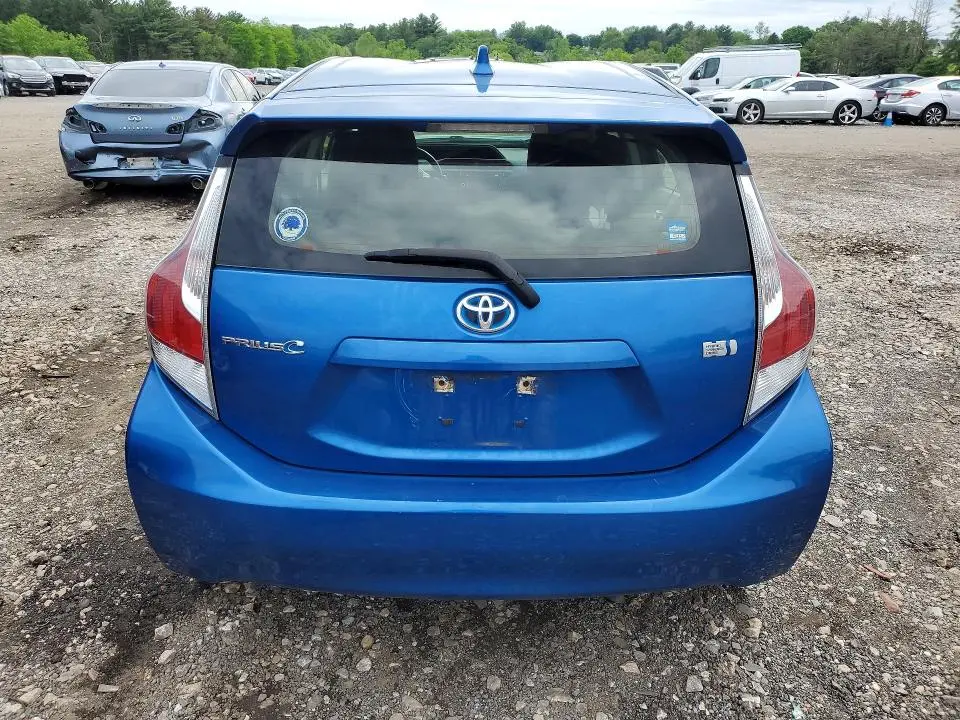 2015 TOYOTA PRIUS C THREE  