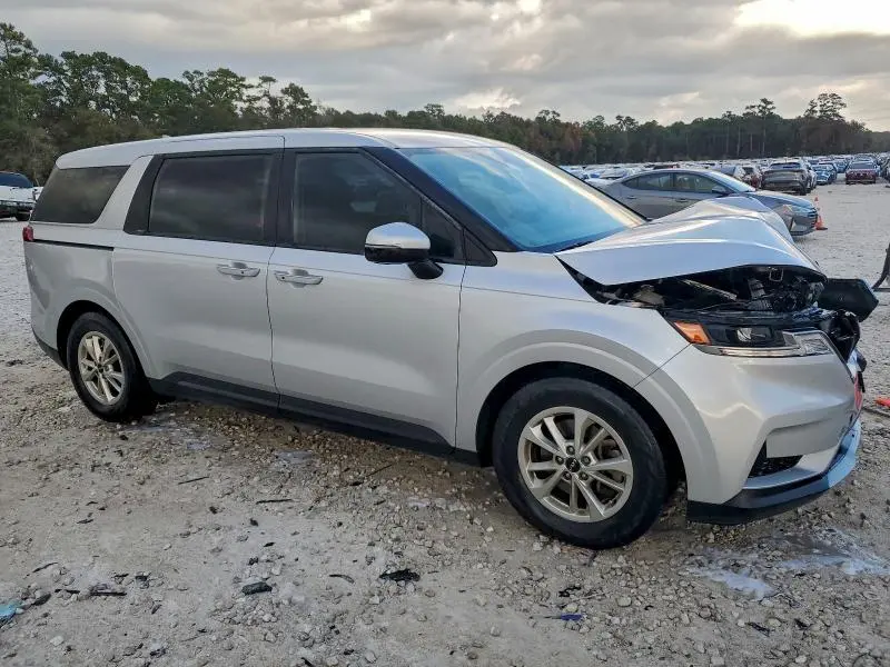 2023 KIA CARNIVAL   