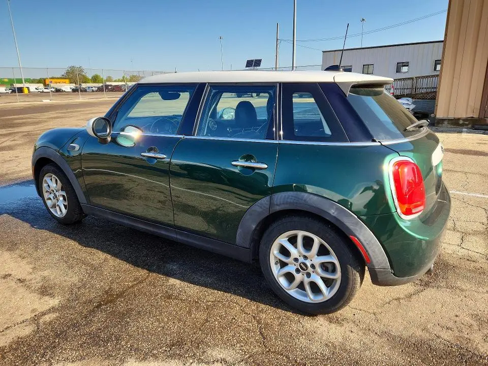 2015 MINI COOPER   