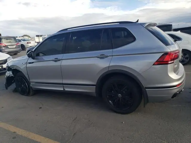2022 VOLKSWAGEN TIGUAN SE R-LINE BLACK  