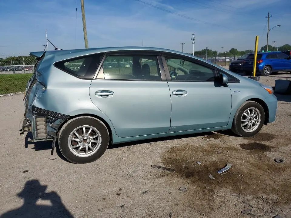 2016 TOYOTA PRIUS V THREE  