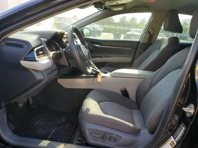 2018 TOYOTA CAMRY LE  