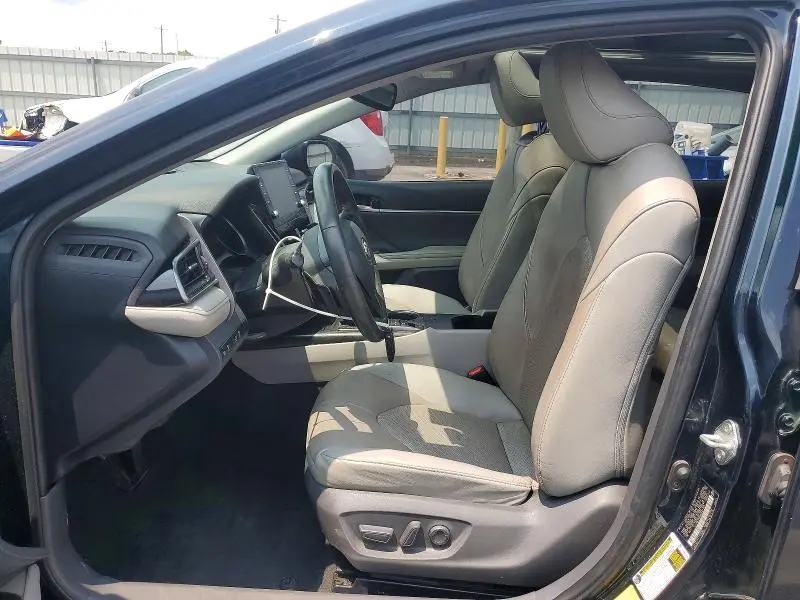 2021 TOYOTA CAMRY XSE  