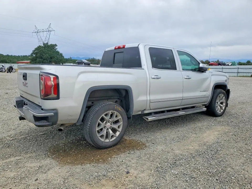 2018 GMC SIERRA K1500 SLT  