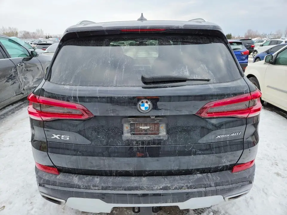 2023 BMW X5   