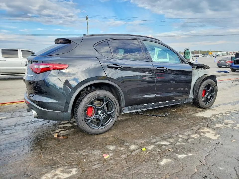2018 ALFA ROMEO STELVIO SPORT  
