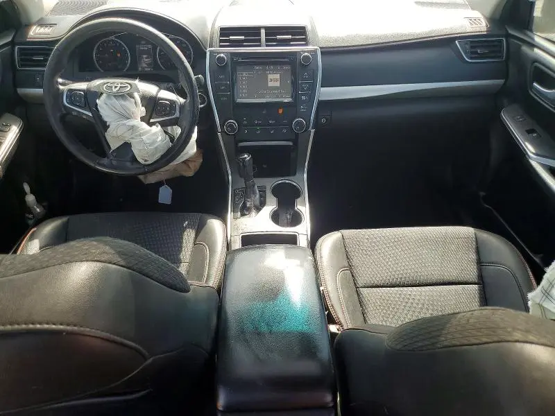 2015 TOYOTA CAMRY SE  