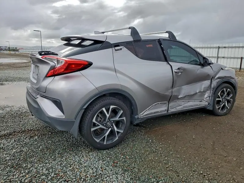 2018 TOYOTA C-HR XLE  