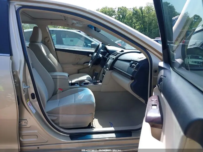 2012 TOYOTA CAMRY XLE