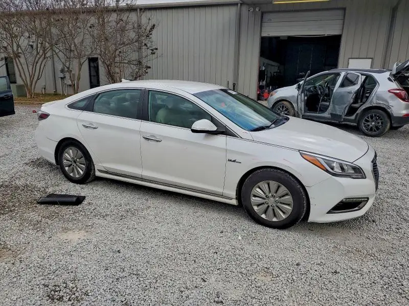 2016 HYUNDAI SONATA HYBRID  