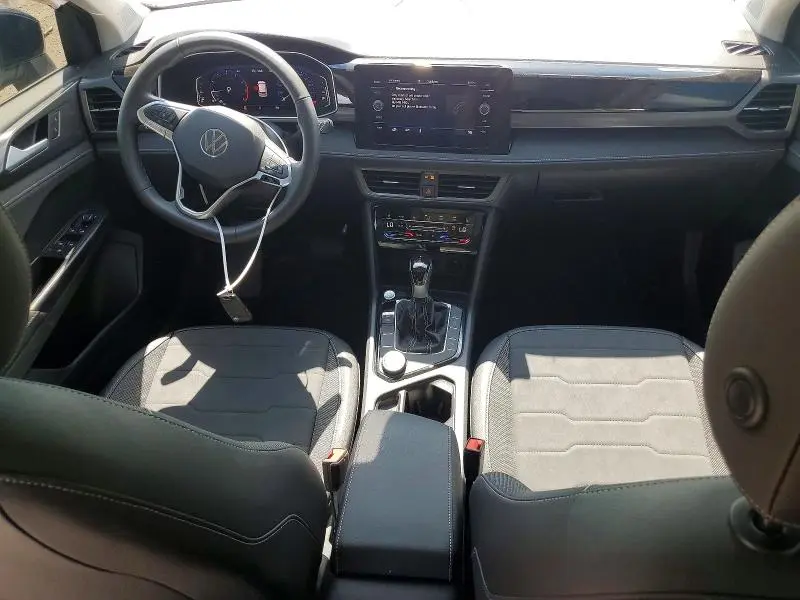 2025 VOLKSWAGEN TAOS SE BLACK  