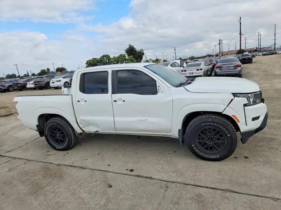 2023 NISSAN FRONTIER S  