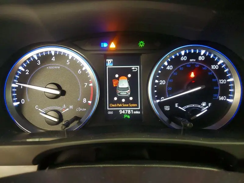 2018 TOYOTA HIGHLANDER LIMITED PLATINUM  