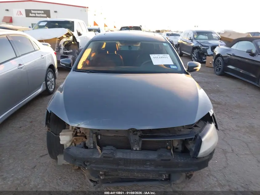 2013 VOLKSWAGEN JETTA 2.0L TDI