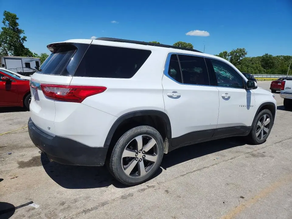 2021 CHEVROLET TRAVERSE LT  