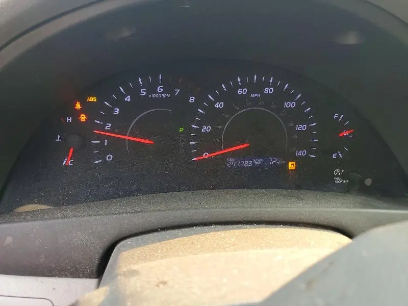 2011 TOYOTA CAMRY LE  