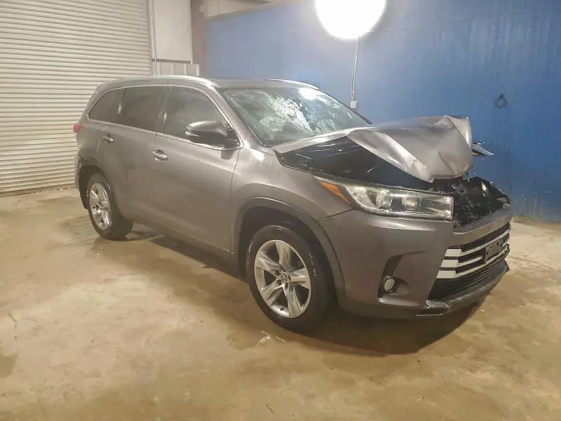 2017 TOYOTA HIGHLANDER LIMITED  