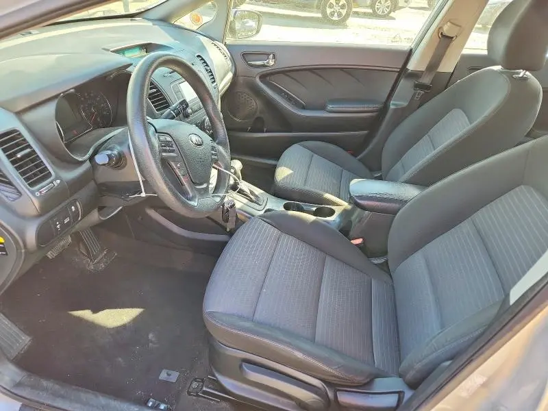 2016 KIA FORTE LX  
