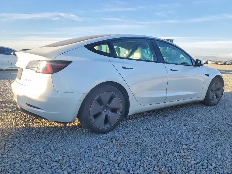 2021 TESLA MODEL 3   