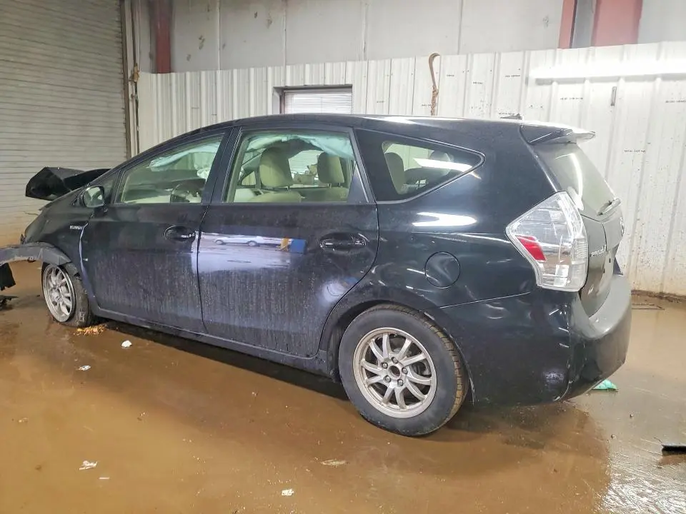 2013 TOYOTA PRIUS V THREE  