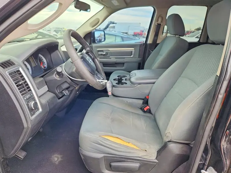 2013 RAM 1500 SLT  