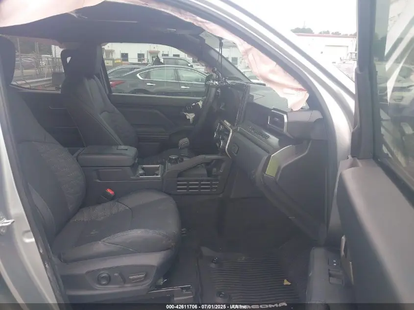 2025 TOYOTA TACOMA TRD SPORT 4WD