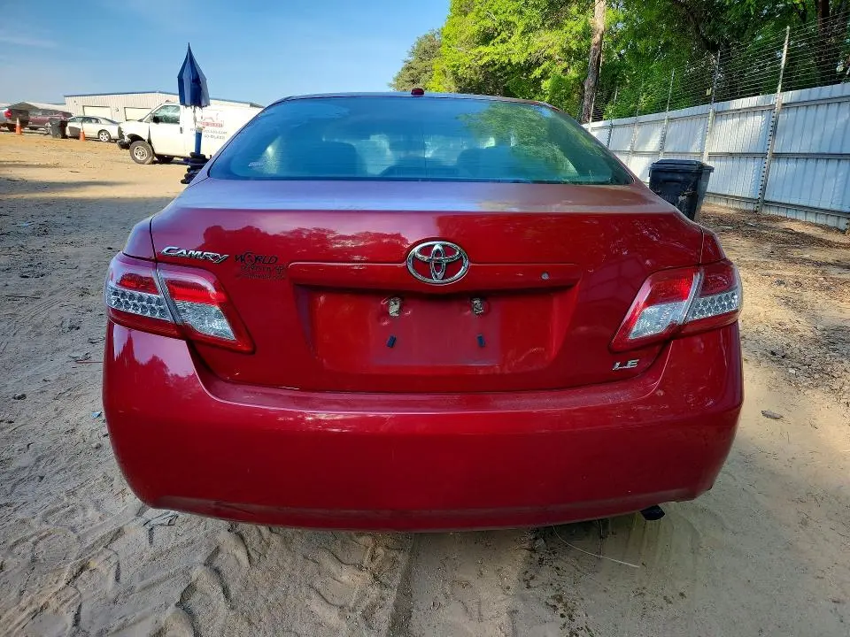 2011 TOYOTA CAMRY LE  