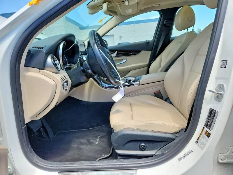 2016 MERCEDES-BENZ C 300  