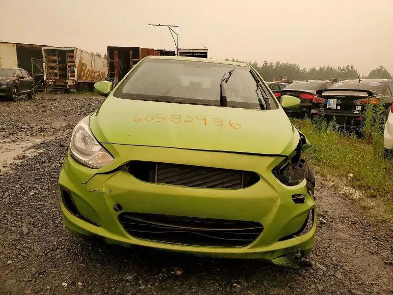 2012 HYUNDAI ACCENT GS  