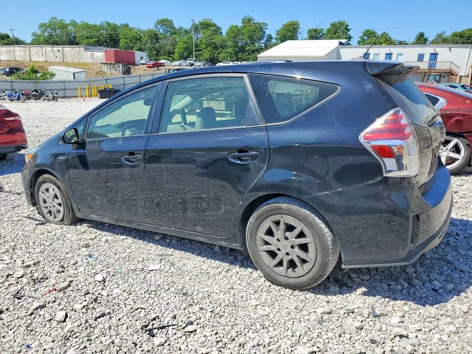 2017 TOYOTA PRIUS V FOUR  
