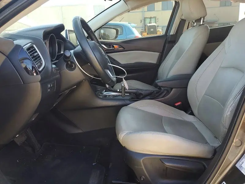 2015 MAZDA 3 TOURING  