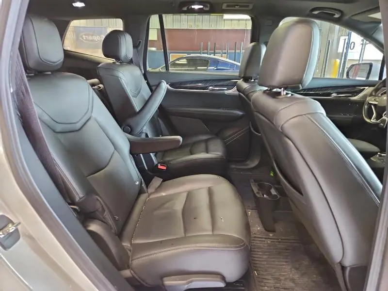 2023 CADILLAC XT6 PREMIUM LUXURY  