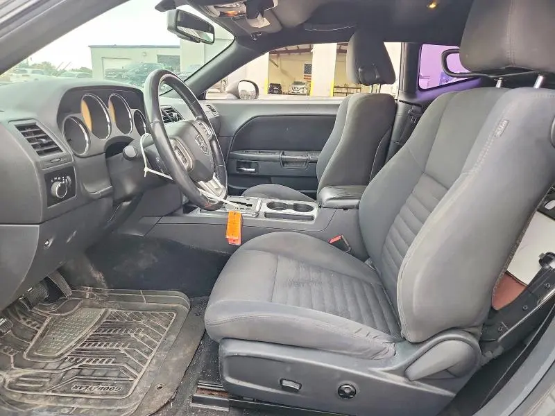 2013 DODGE CHALLENGER SXT  